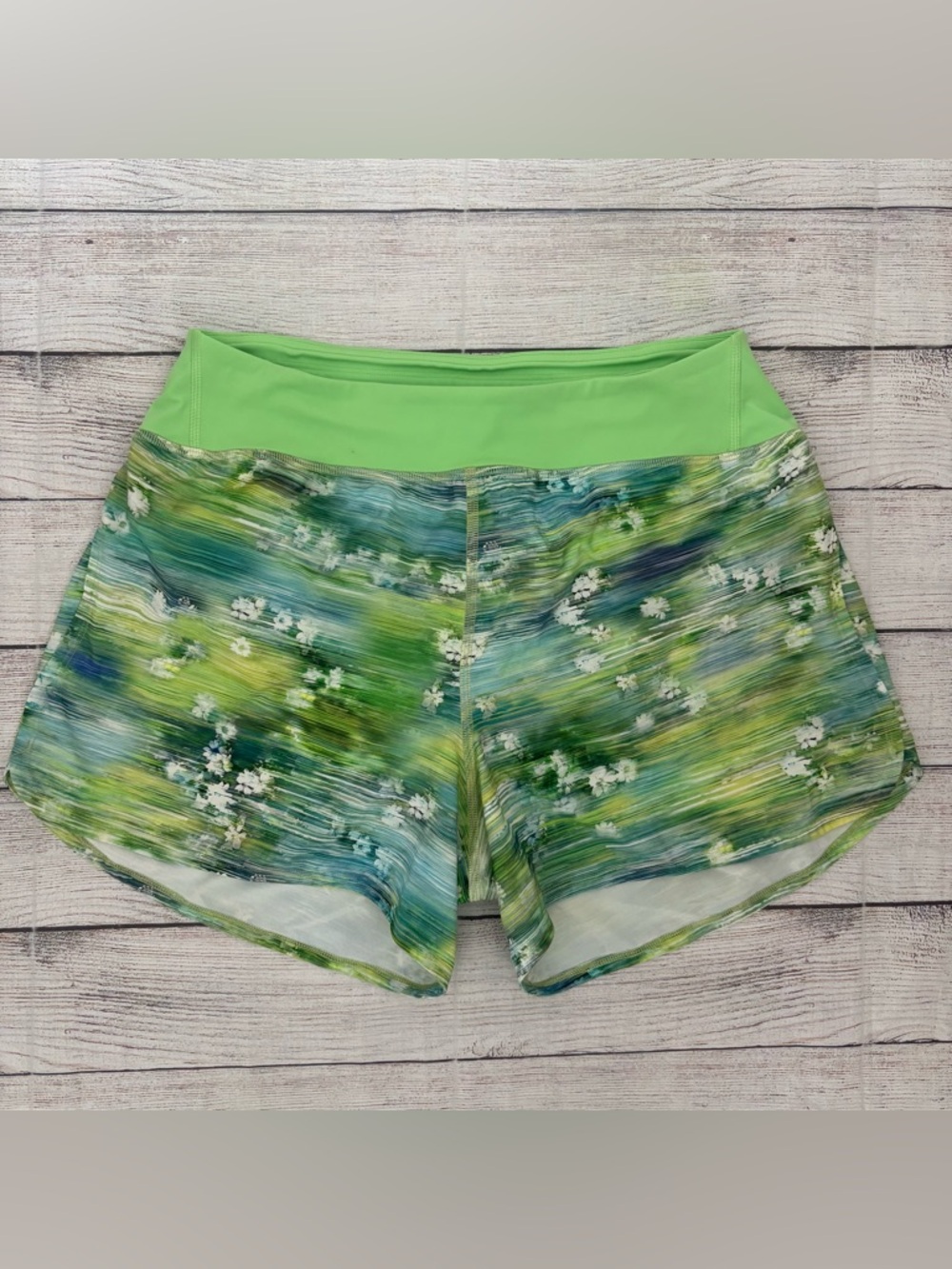LULULEMON Limited Edition Nulux Waist Shorts Size 6 - Picture 2 of 8